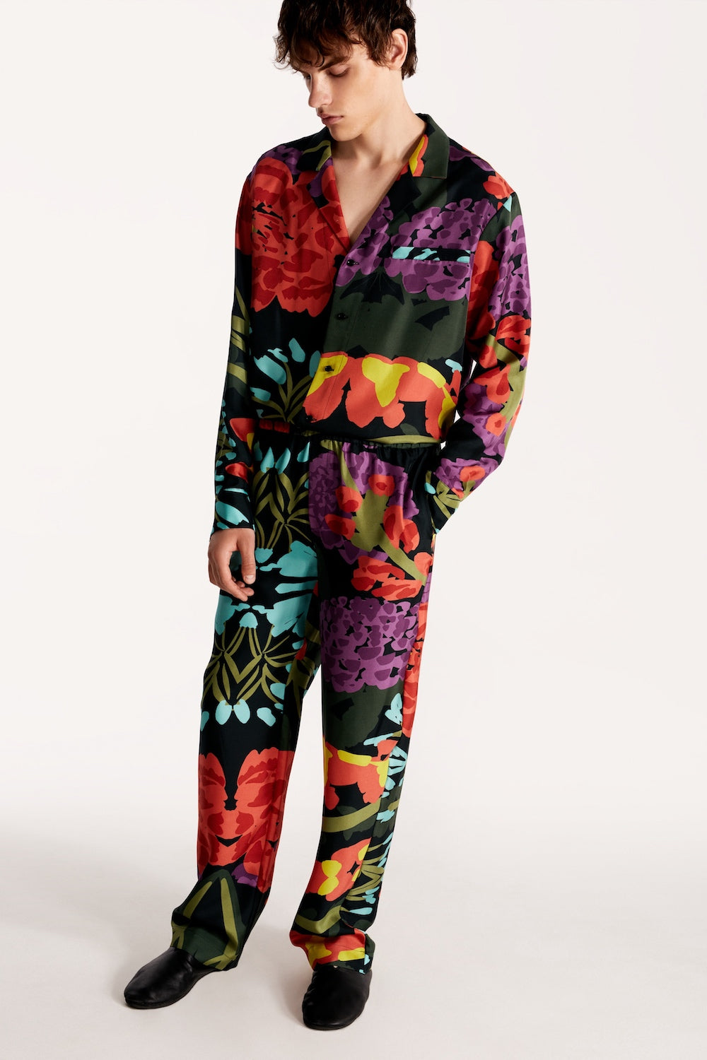 Men pajama set in floral black