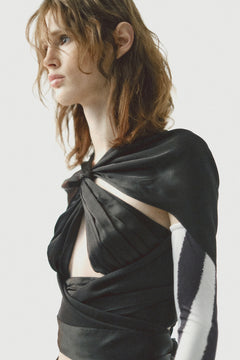 Carole Cape Top in Black