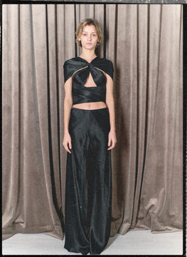 Carole Cape Top in Black