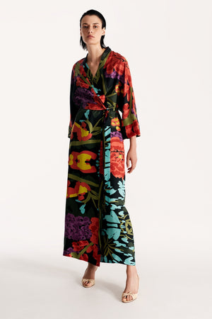 Kimono silk robe in floral black