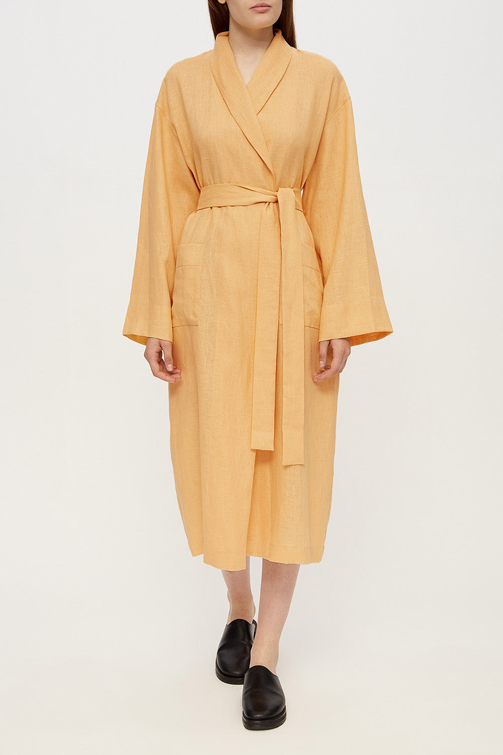 Robe Less LESSLESS – Linen robe in ochre – LESSLESS LLC