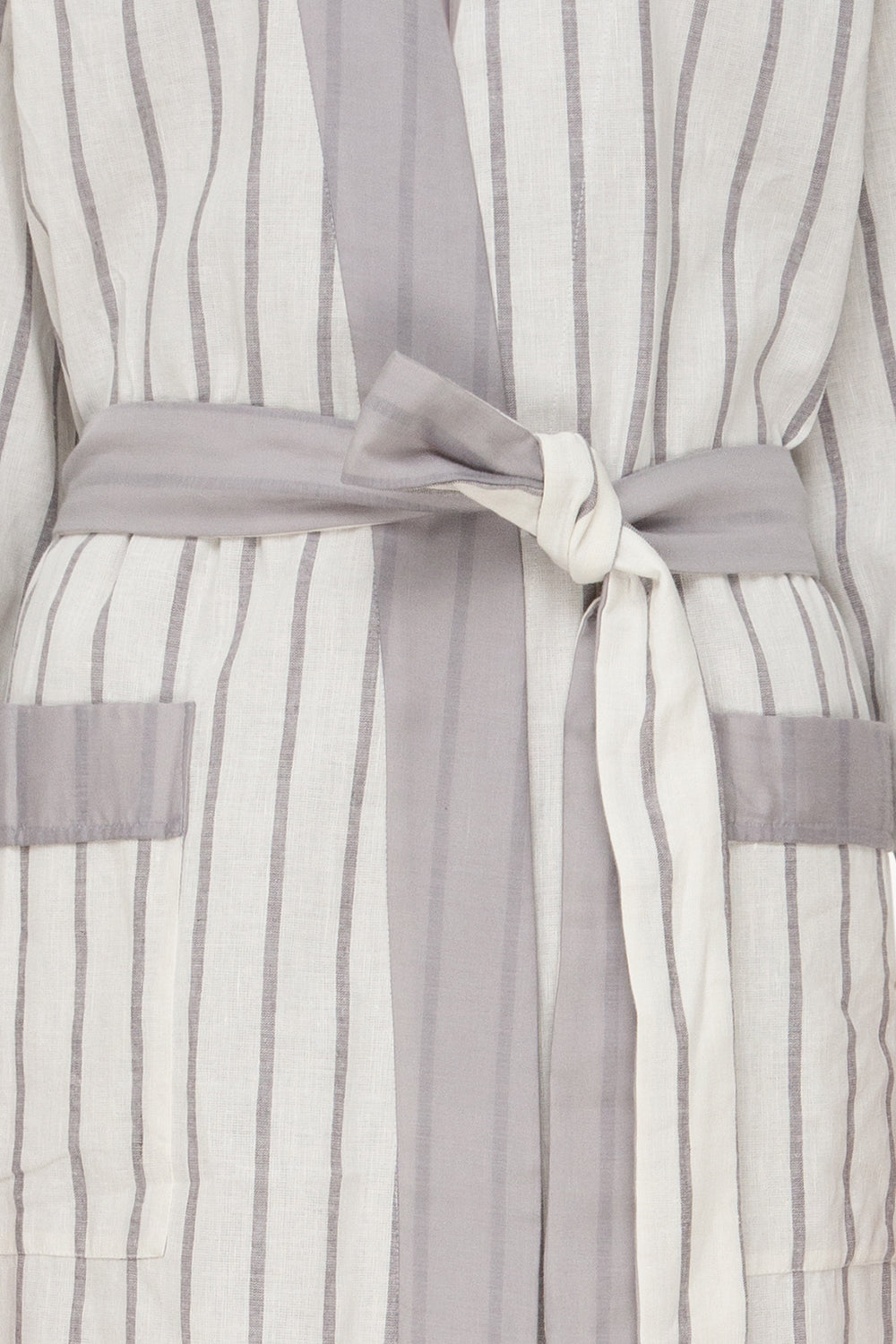 Halos Robe in Dusted Lines on White